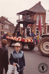 Cortège de l'Ascension - 1982 - Collection de la Famille GODEFROID (33).jpg